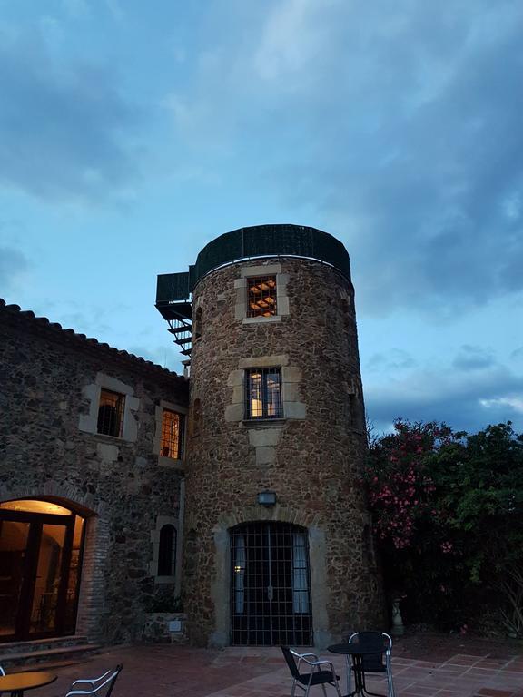 Gasthaus Mas Tomas Vall-Llobrega Exterior foto